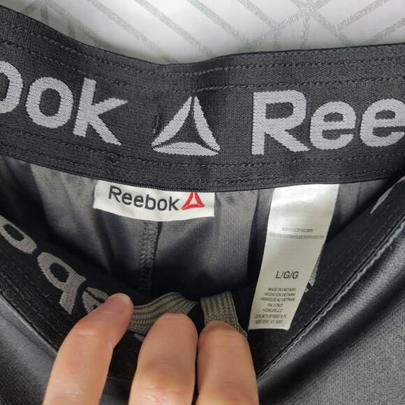 Reebok Gray Basketball Shorts Sz Large - Picture 6 of 6